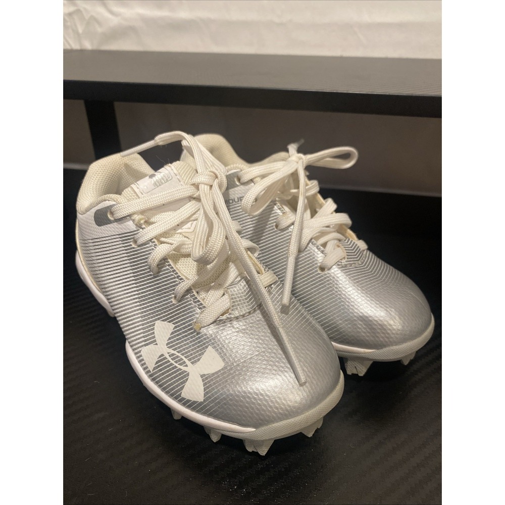 UA Under Armour  Leadoff Low RM Cleats 1297316-100 White Silver‎ Kids Size 8k